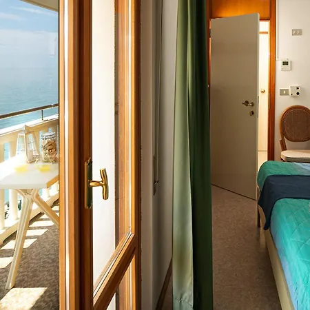 Marin Hotell